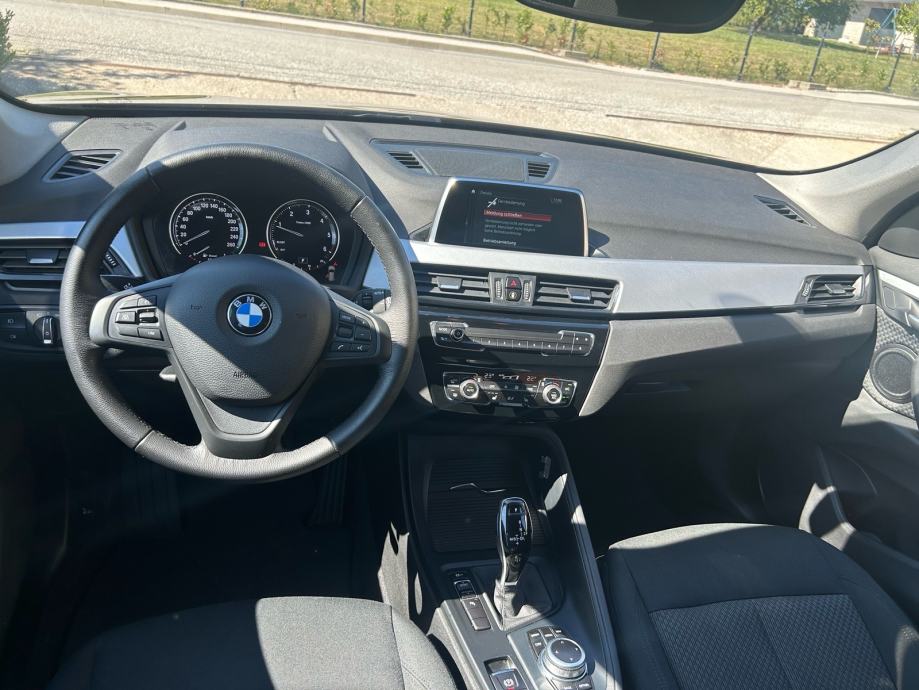 BMW X1 sDrive18d automatik, fotografija 11