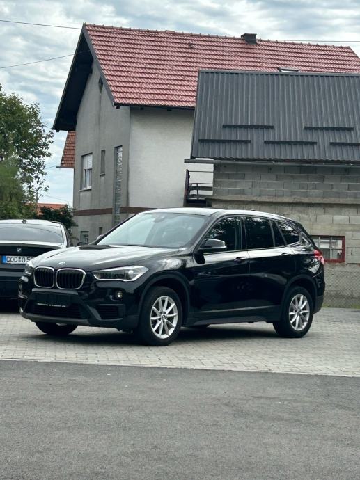BMW X1 sDrive18d automatik, fotografija 15