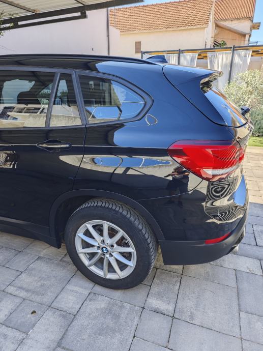 BMW X1 sDrive18d automatik, fotografija 4