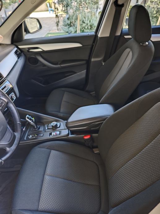BMW X1 sDrive18d automatik, fotografija 11