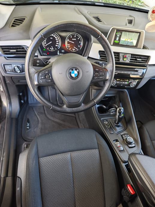 BMW X1 sDrive18d automatik, fotografija 9