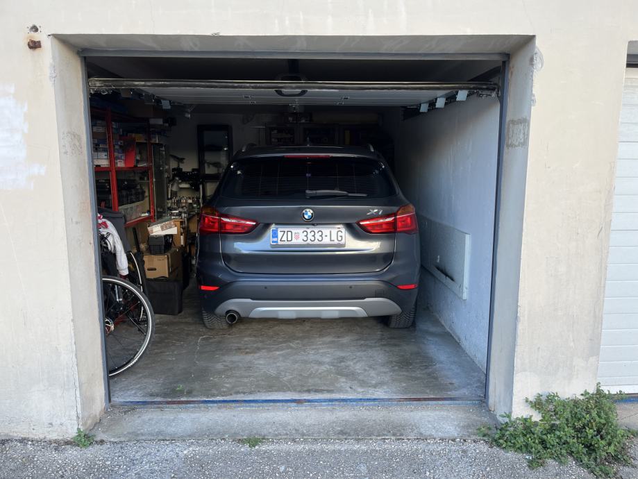 BMW X1 sDrive18d automatik, fotografija 20