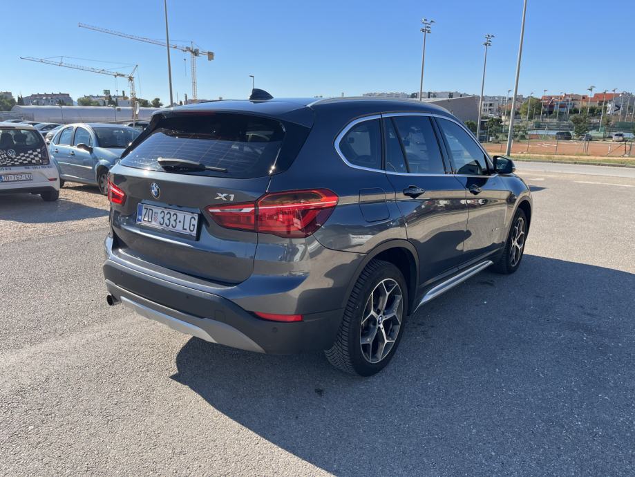 BMW X1 sDrive18d automatik, fotografija 8