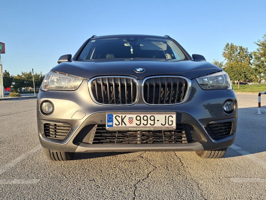 BMW X1 sDrive18d automatik WEBASTO, fotografija 2