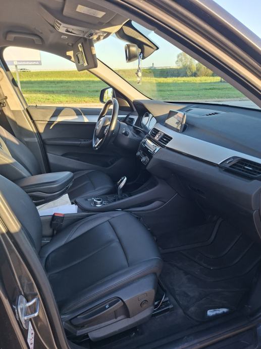 BMW X1 sDrive18d automatik WEBASTO, fotografija 10
