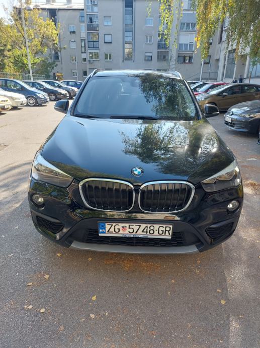 BMW X1 sDrive18d automatik, fotografija 2