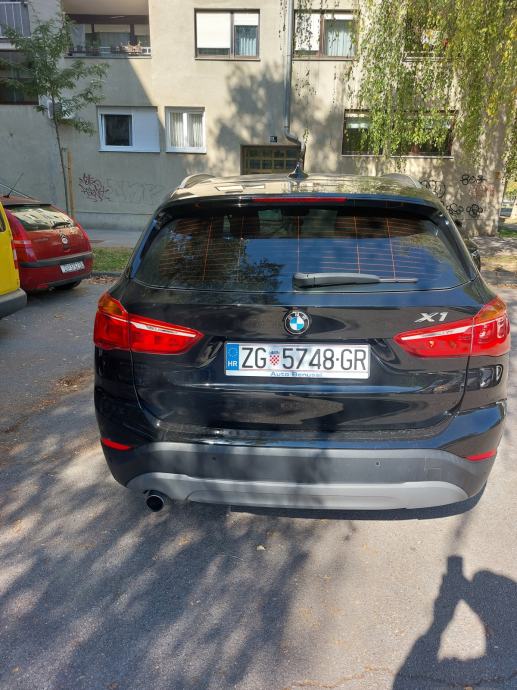 BMW X1 sDrive18d automatik, fotografija 3