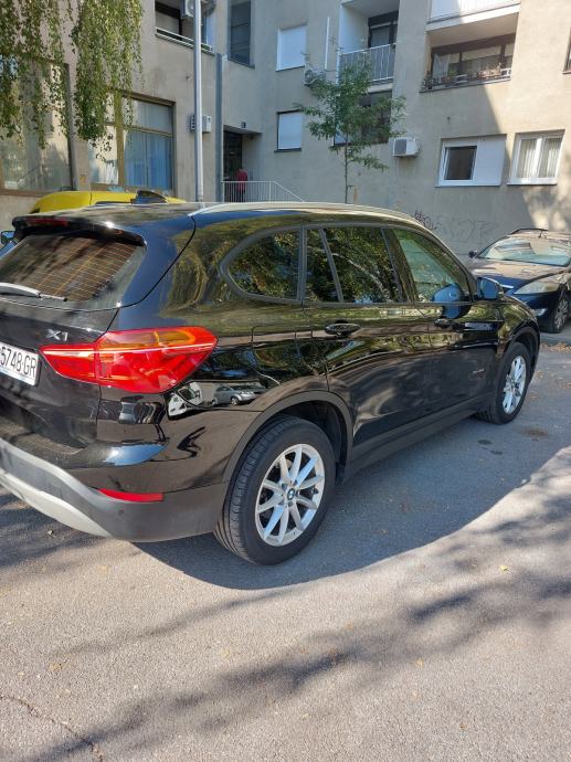 BMW X1 sDrive18d automatik, fotografija 4