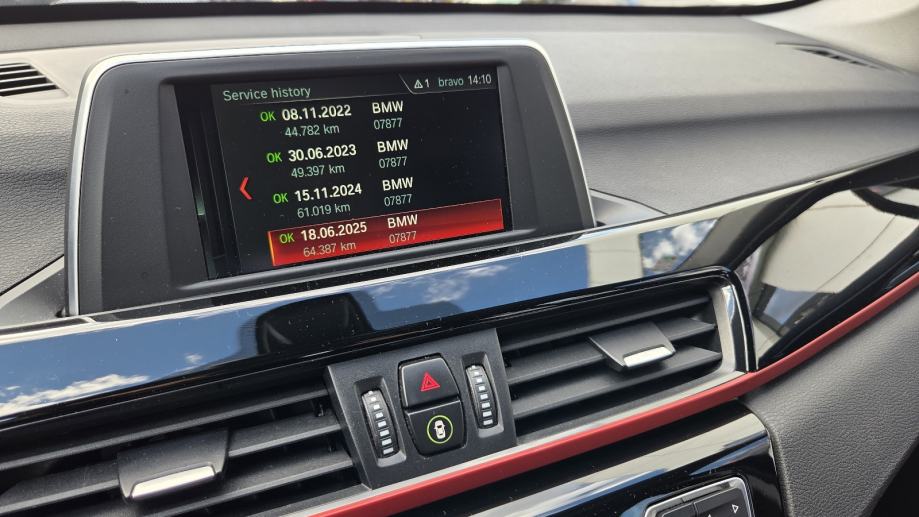 BMW X1 sDrive18d Automatik Sport Line * Nije uvoz *, fotografija 13