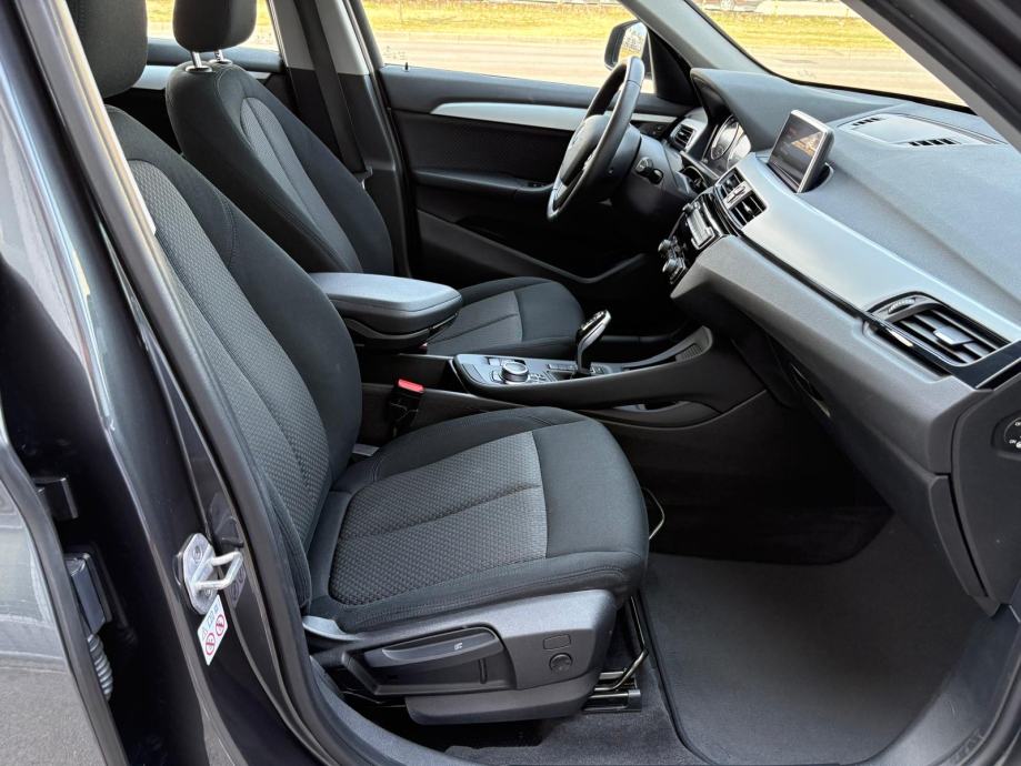 BMW X1 sDrive18d AUTOMATIK °VELIKA NAVI°JAMSTVO 12MJ°LEASING BEZ UČEŠĆ, fotografija 19