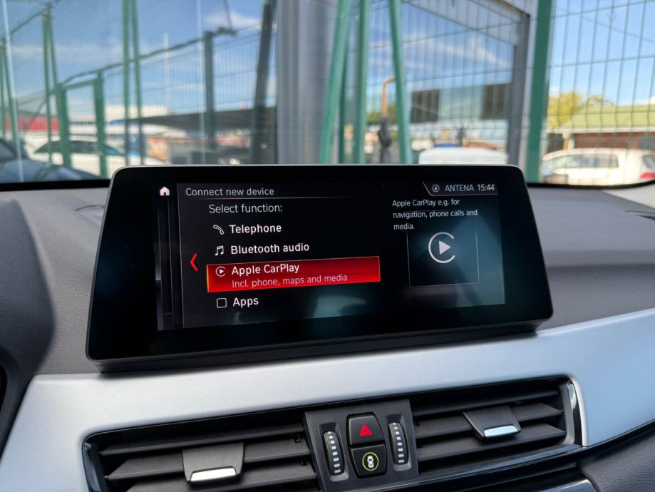 BMW X1 sDrive18d AUTOMATIK °VELIKA NAVI°KAMERA°HEAD-UP°LEASING°, fotografija 17