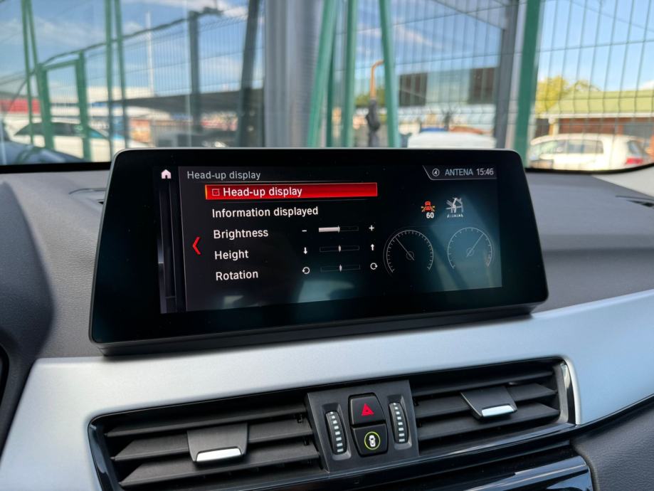 BMW X1 sDrive18d AUTOMATIK °VELIKA NAVI°KAMERA°HEAD-UP°LEASING°, fotografija 18