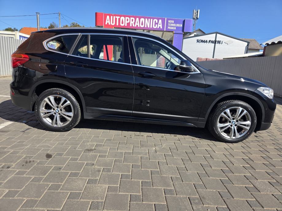 BMW X1 sDrive18d Lci, reg.09/27. Sportline, servisna, fotografija 5