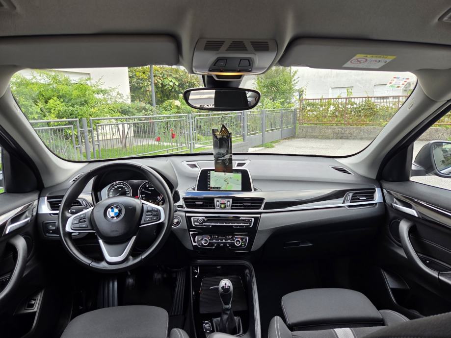 BMW X1 sDrive18d Lci, reg.09/27. Sportline, servisna, fotografija 10