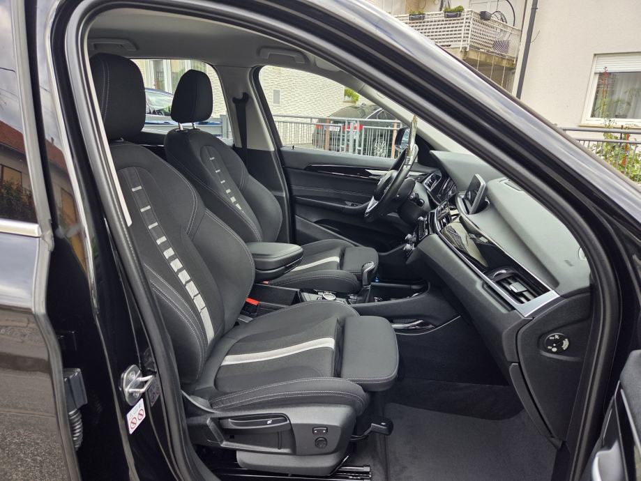 BMW X1 sDrive18d Lci, reg.09/27. Sportline, servisna, fotografija 12