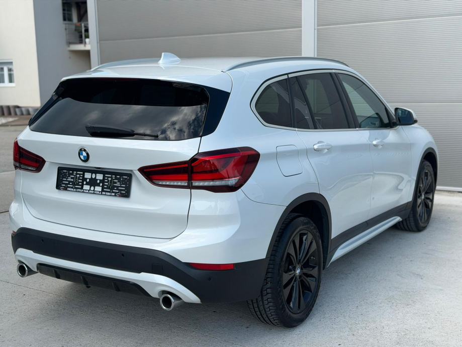 BMW X1 sDrive18d LCI--SPORTLINE--LED--NAVI--KAMERA-SERVISNA--REG 04/27, fotografija 13