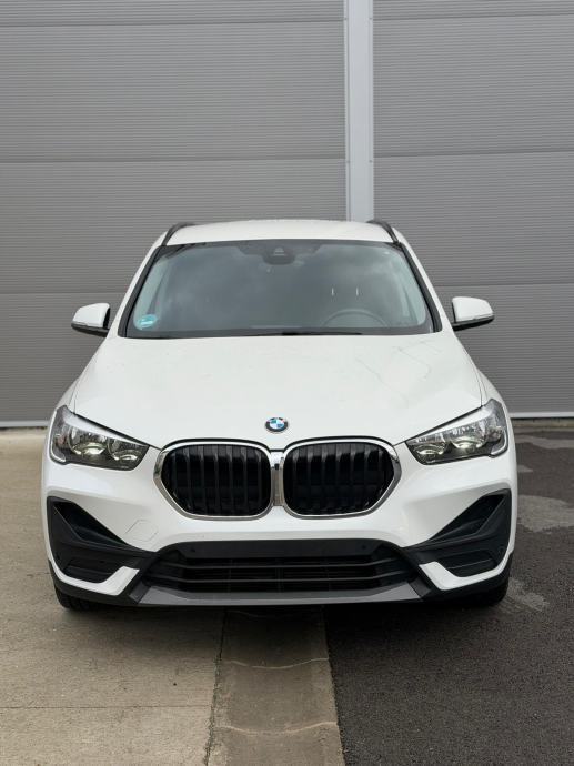 BMW X1 sDrive18d LEASING BEZ UČEŠĆA I BEZ JAMACA, fotografija 3