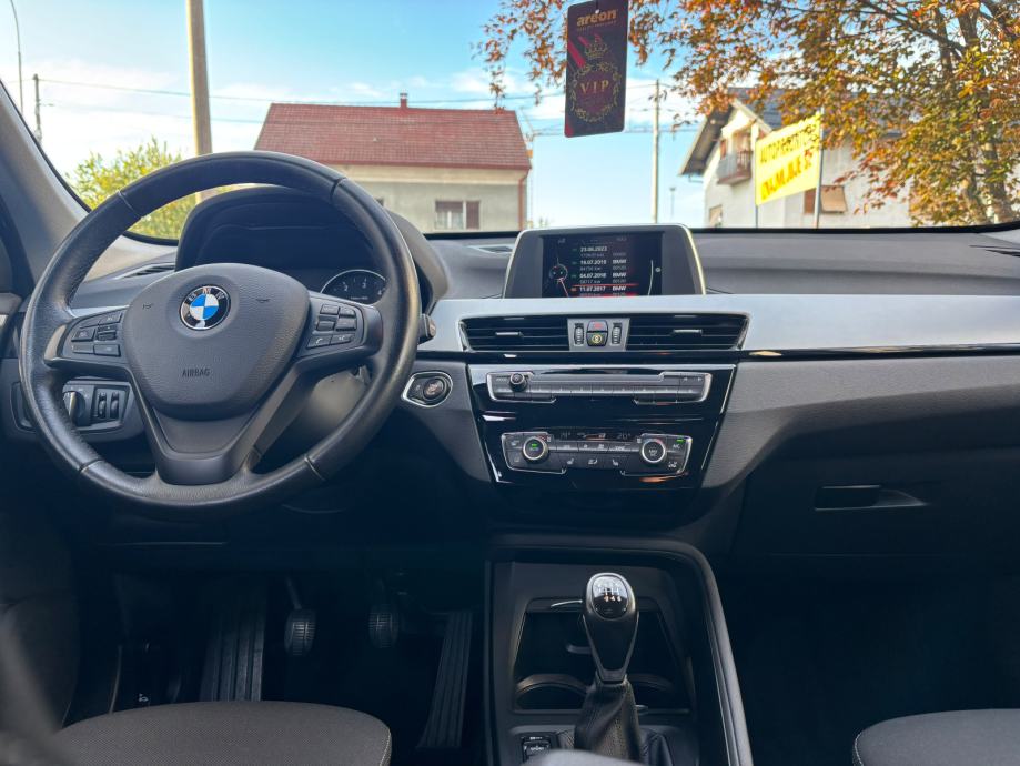 BMW X1 sDrive18d *SPORT* "REG 10/27" TOP STANJE", fotografija 16