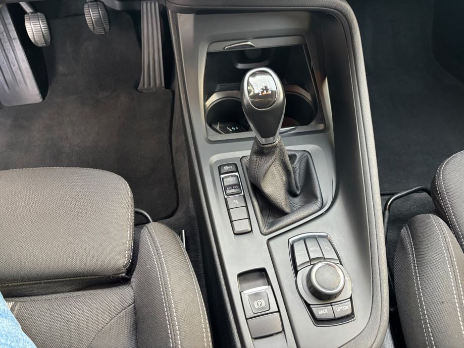 BMW X1 sDrive18d *SPORT* "REG 10/27" TOP STANJE", fotografija 13