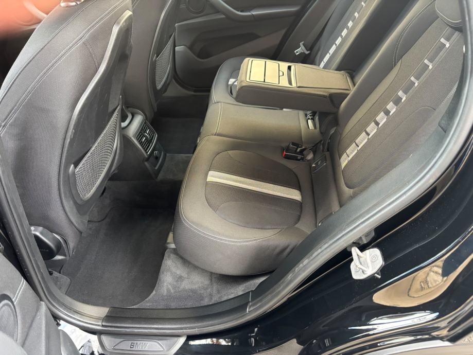 BMW X1 sDrive18d *SPORT* "REG 10/27" TOP STANJE", fotografija 11