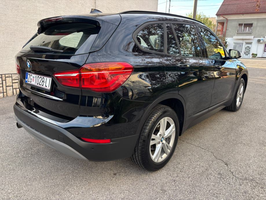BMW X1 sDrive18d *SPORT* "REG 10/27" TOP STANJE", fotografija 4