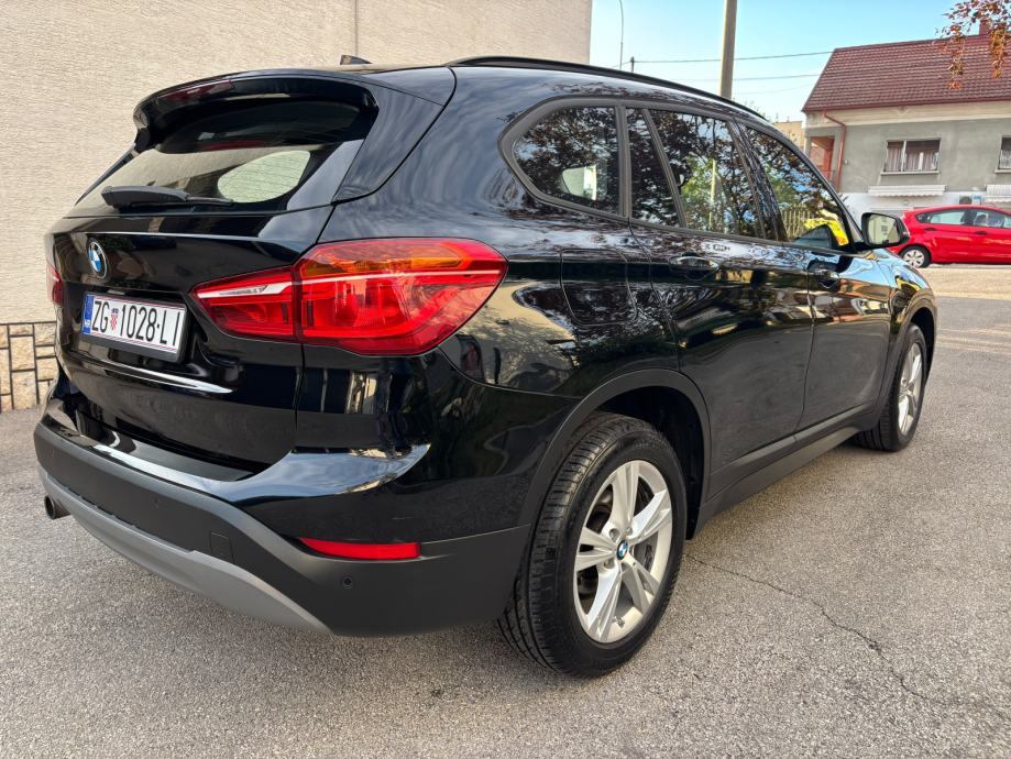 BMW X1 sDrive18d *SPORT* "REG 10/27" TOP STANJE", fotografija 7