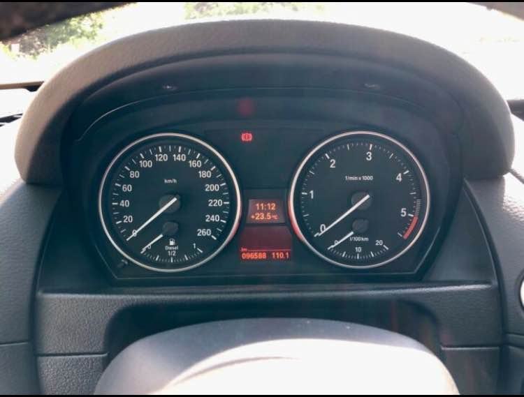 BMW X1 sDrive 18d, 2015. god., promijenjen lanac, fotografija 11