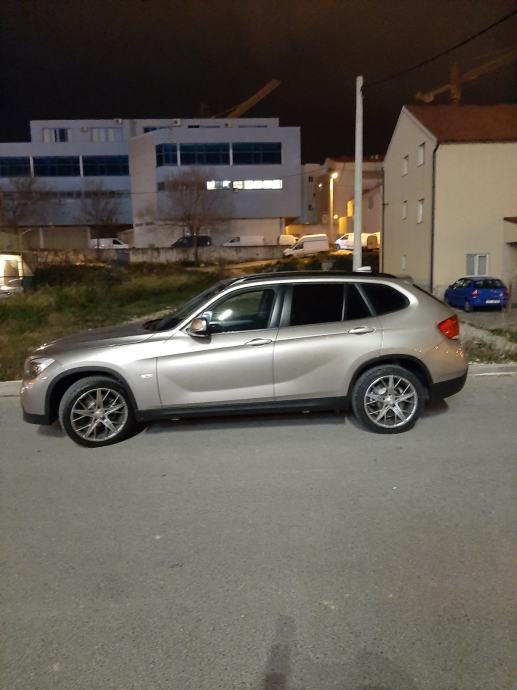 BMW X1 sDrive18d novi lanac,TOP STANJE KAO NOV