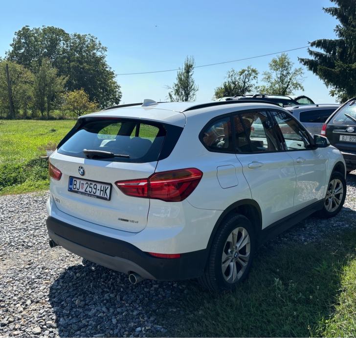 BMW X1 sDrive18d, fotografija 7