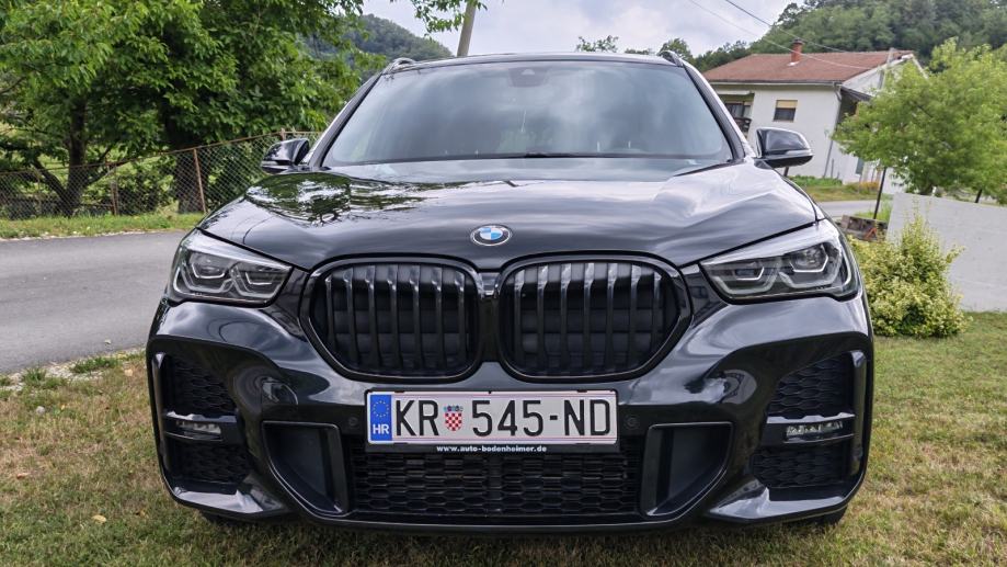 BMW X1 sDrive18d, fotografija 4