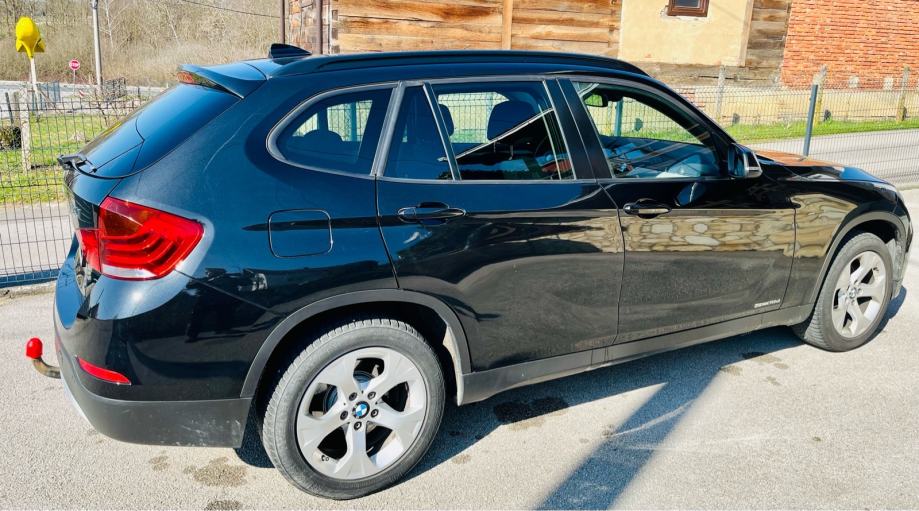 BMW X1 sDrive 18d, 2015. god., promijenjen lanac, fotografija 5