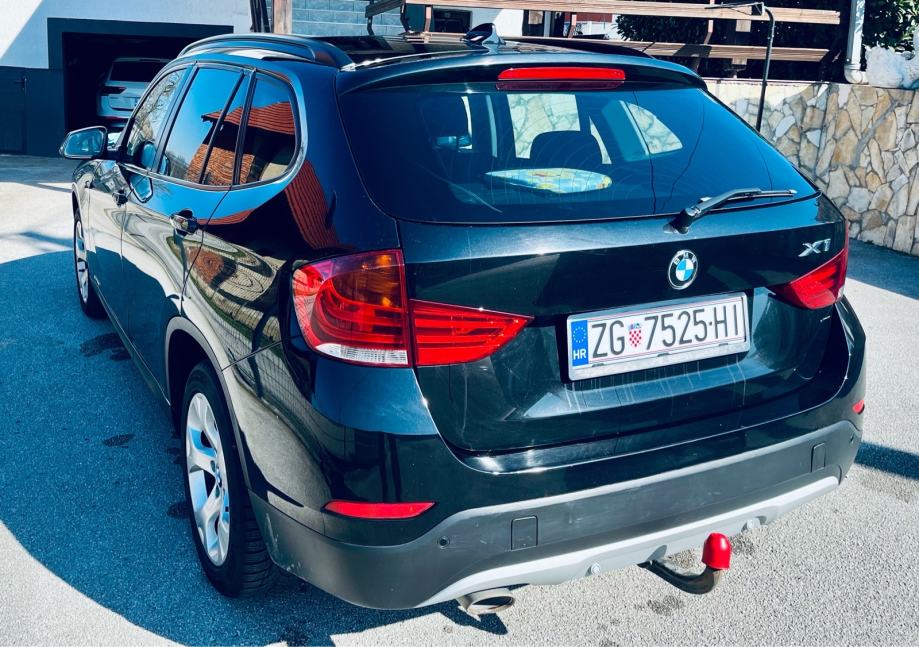 BMW X1 sDrive 18d, 2015. god., promijenjen lanac, fotografija 4