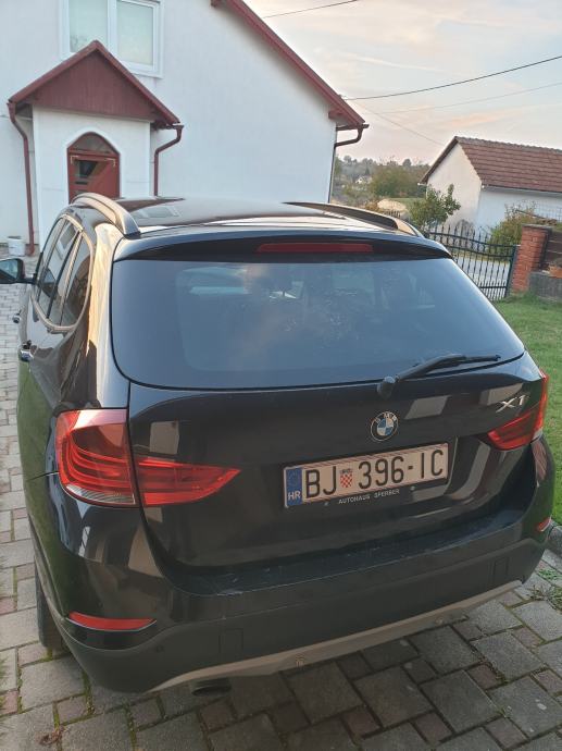 BMW X1 sDrive18d, fotografija 4