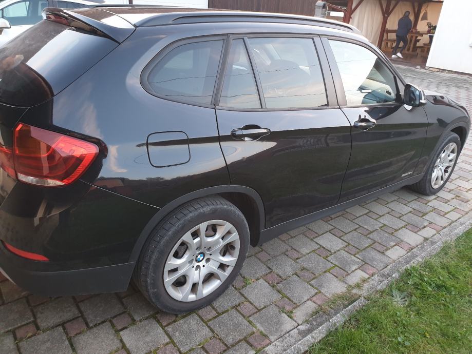 BMW X1 sDrive18d, fotografija 5