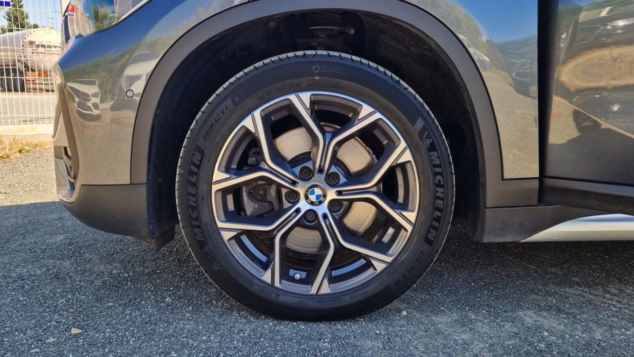 BMW X1 sDrive20d 190ks automatik, X-Line, 18"alu, HK Audio, kamera, fotografija 11