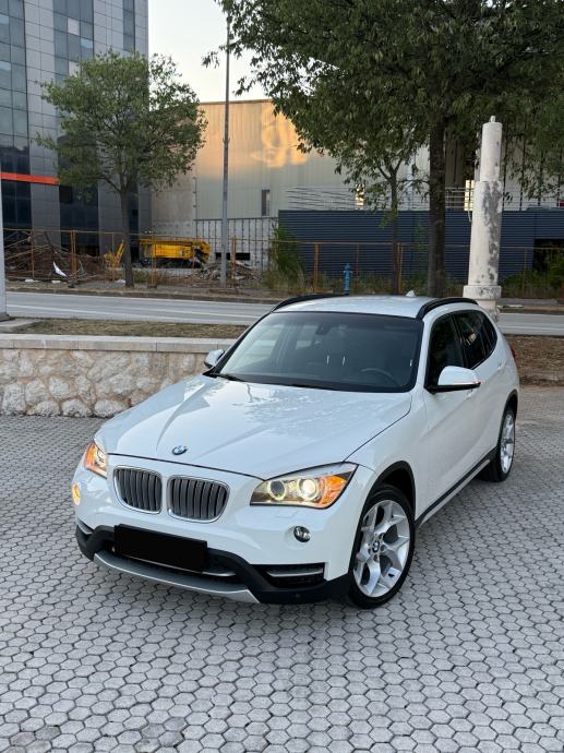 BMW X1 25d Xdrive AUTOMATIK, LCI model, Harman, Keyless, Navi, Full!, fotografija 3
