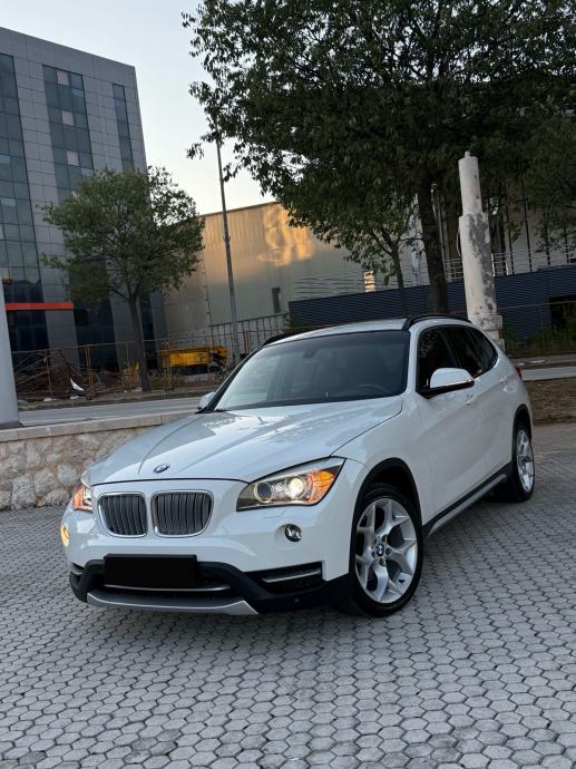 BMW X1 25d Xdrive AUTOMATIK, LCI model, Harman, Keyless, Navi, Full!, fotografija 2