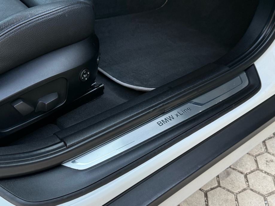 BMW X1 25d Xdrive AUTOMATIK, LCI model, Harman, Keyless, Navi, Full!, fotografija 17