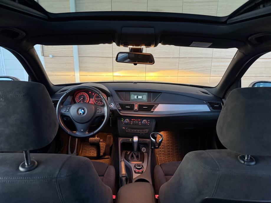 BMW X1 20d Xdrive AUTOMATIK, M paket, Xenon, Panorama, Navi, fotografija 13