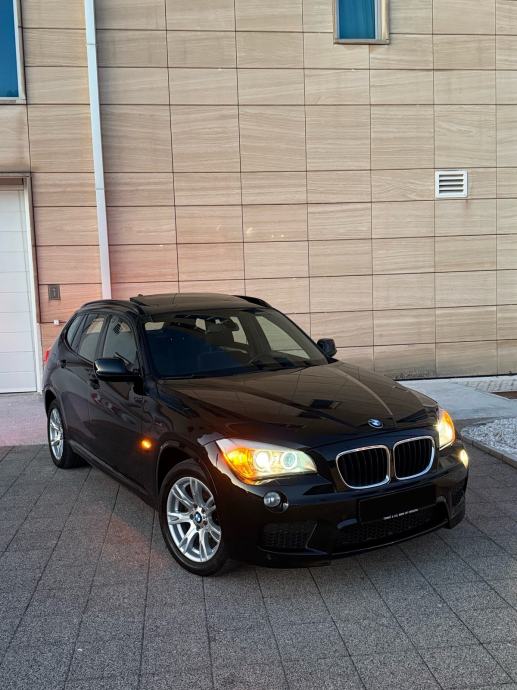 BMW X1 20d Xdrive AUTOMATIK, M paket, Xenon, Panorama, Navi, fotografija 4