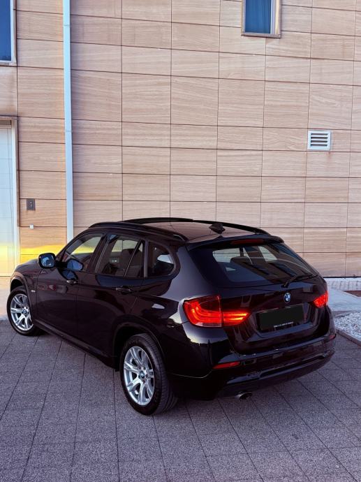 BMW X1 20d Xdrive AUTOMATIK, M paket, Xenon, Panorama, Navi, fotografija 9