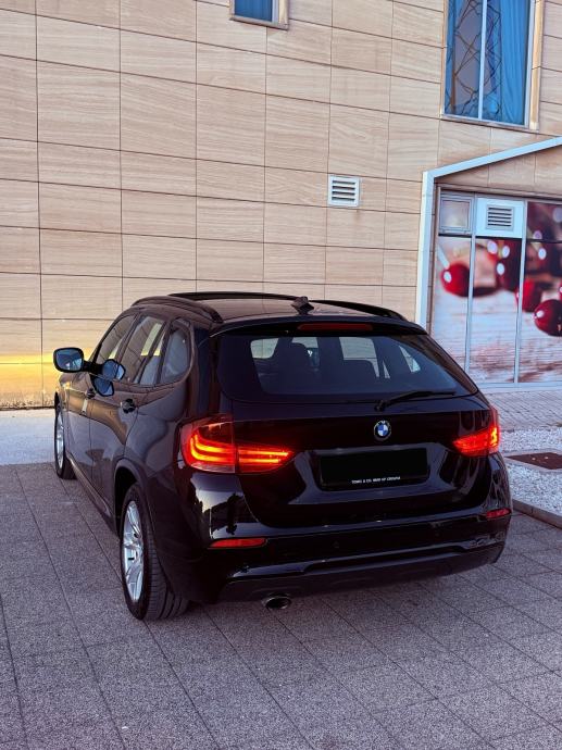 BMW X1 20d Xdrive AUTOMATIK, M paket, Xenon, Panorama, Navi, fotografija 10