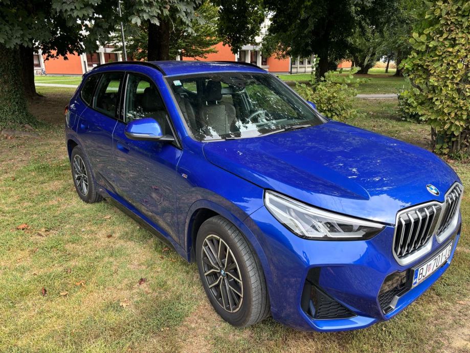 BMW X1 xDrive 20d M sport paket - 2025 godišnjak PRILIKA, fotografija 4