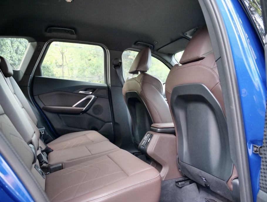 BMW X1 xDrive 20d M sport paket - 2025 godišnjak PRILIKA, fotografija 11