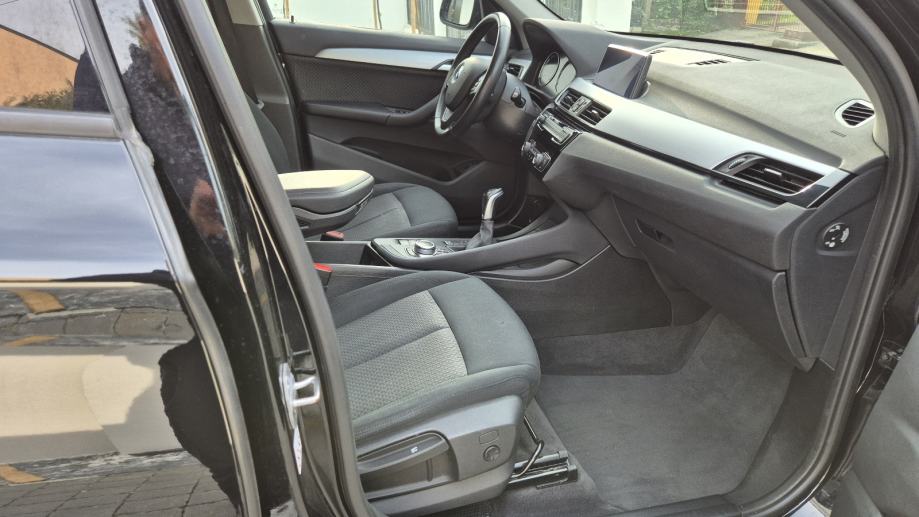 BMW X1 xDrive18d ADVANTAGE!!NAVI!!KAMERA!!, fotografija 17