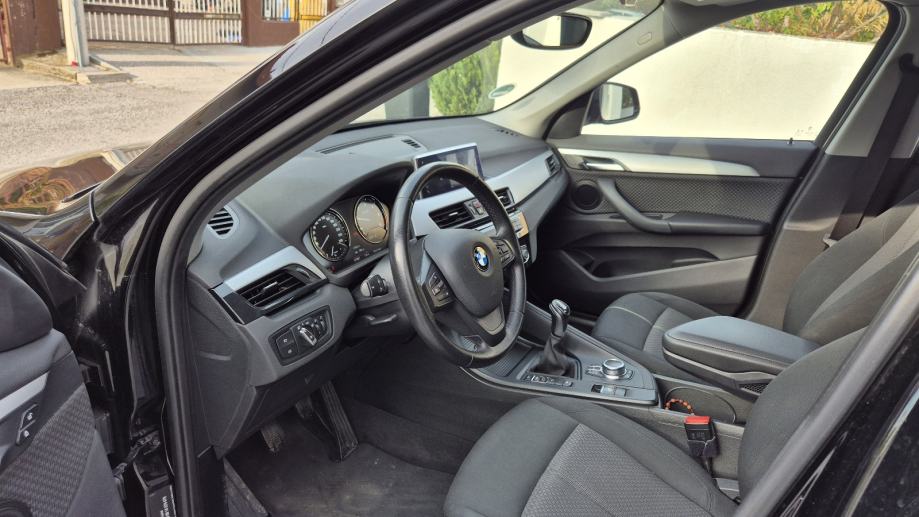 BMW X1 xDrive18d ADVANTAGE!!NAVI!!KAMERA!!, fotografija 16