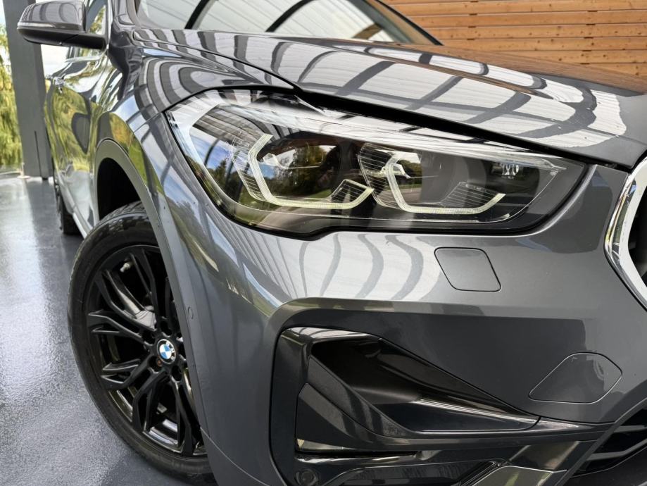 BMW X1 xDrive18d Aut. M PAKET SLO.VOZILO-LED-NAVIGACIJA-VIRTUAL, fotografija 8