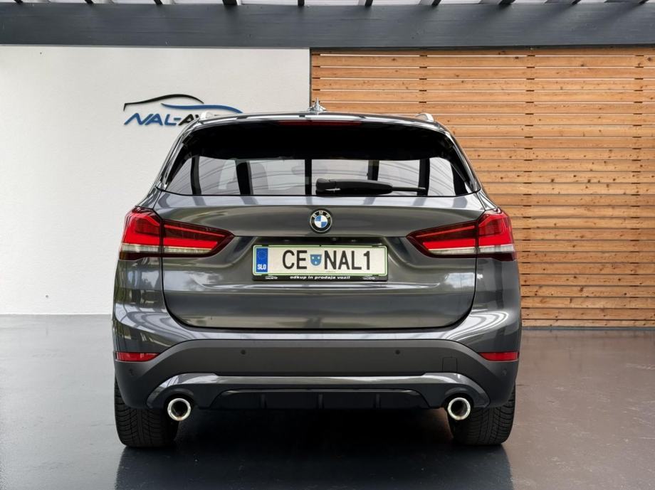 BMW X1 xDrive18d Aut. M PAKET SLO.VOZILO-LED-NAVIGACIJA-VIRTUAL, fotografija 5