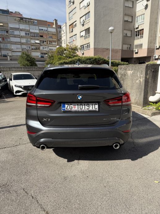 BMW X1 sDrive18dAdvantage automatik 2021.g. 41000km, fotografija 5
