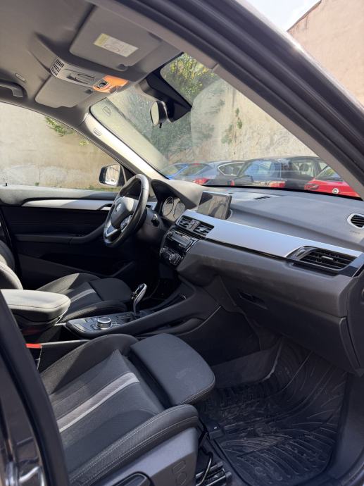 BMW X1 sDrive18dAdvantage automatik 2021.g. 41000km, fotografija 8